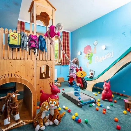 Oerglwirt Ferienwelt - Post Oerglwirt 3* Mariapfarr