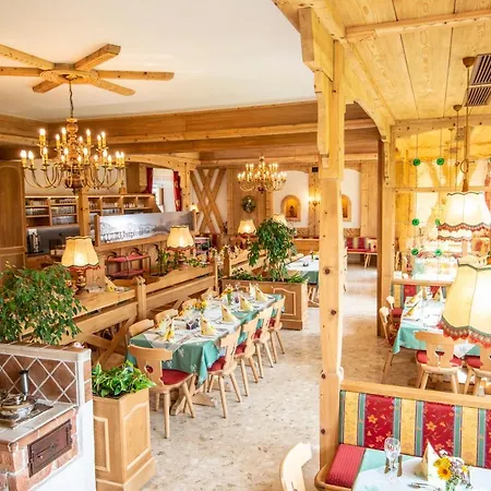 Oerglwirt Ferienwelt - Post Oerglwirt 3* Mariapfarr